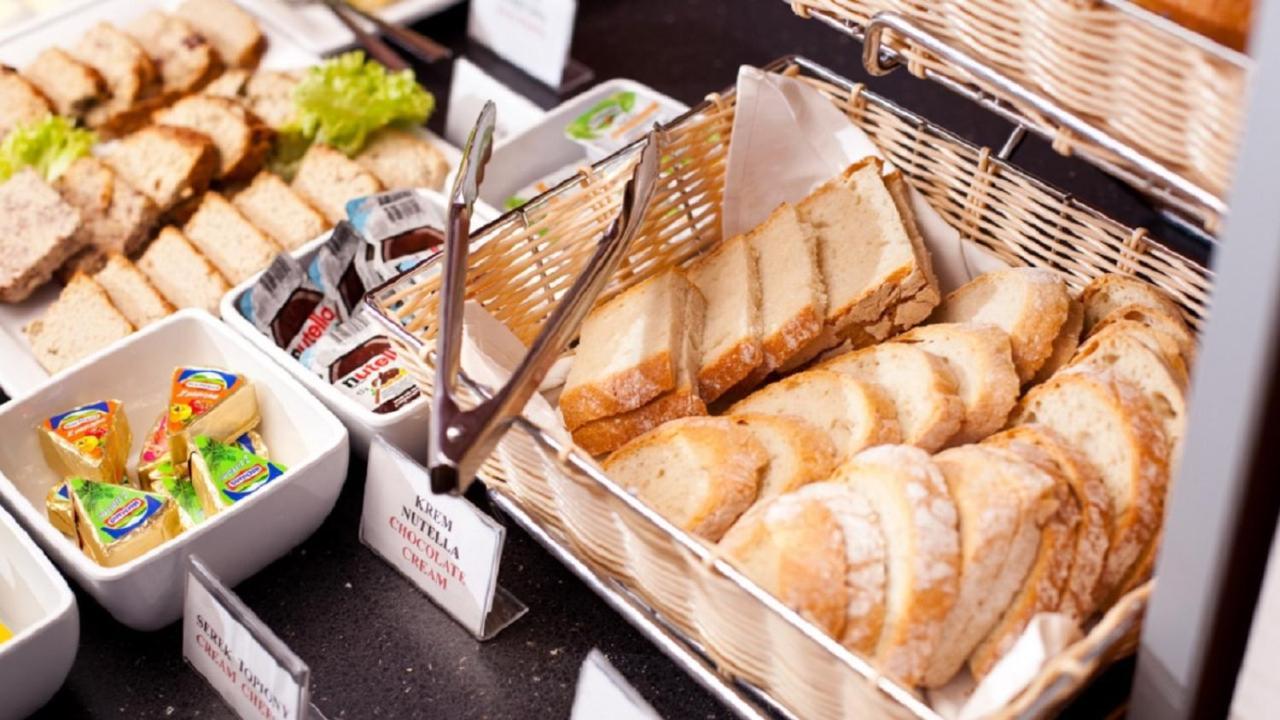 Vestil Hotel Piotrków Trybunalski Екстериор снимка