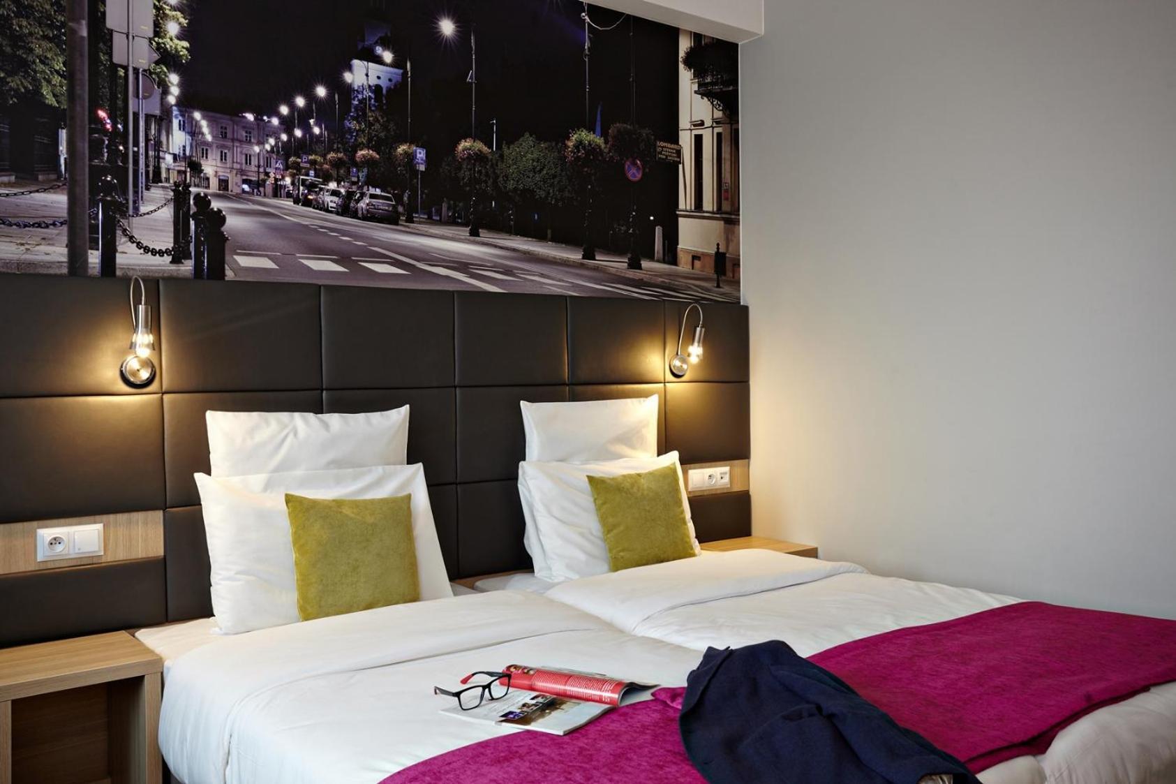 Vestil Hotel Piotrków Trybunalski Екстериор снимка